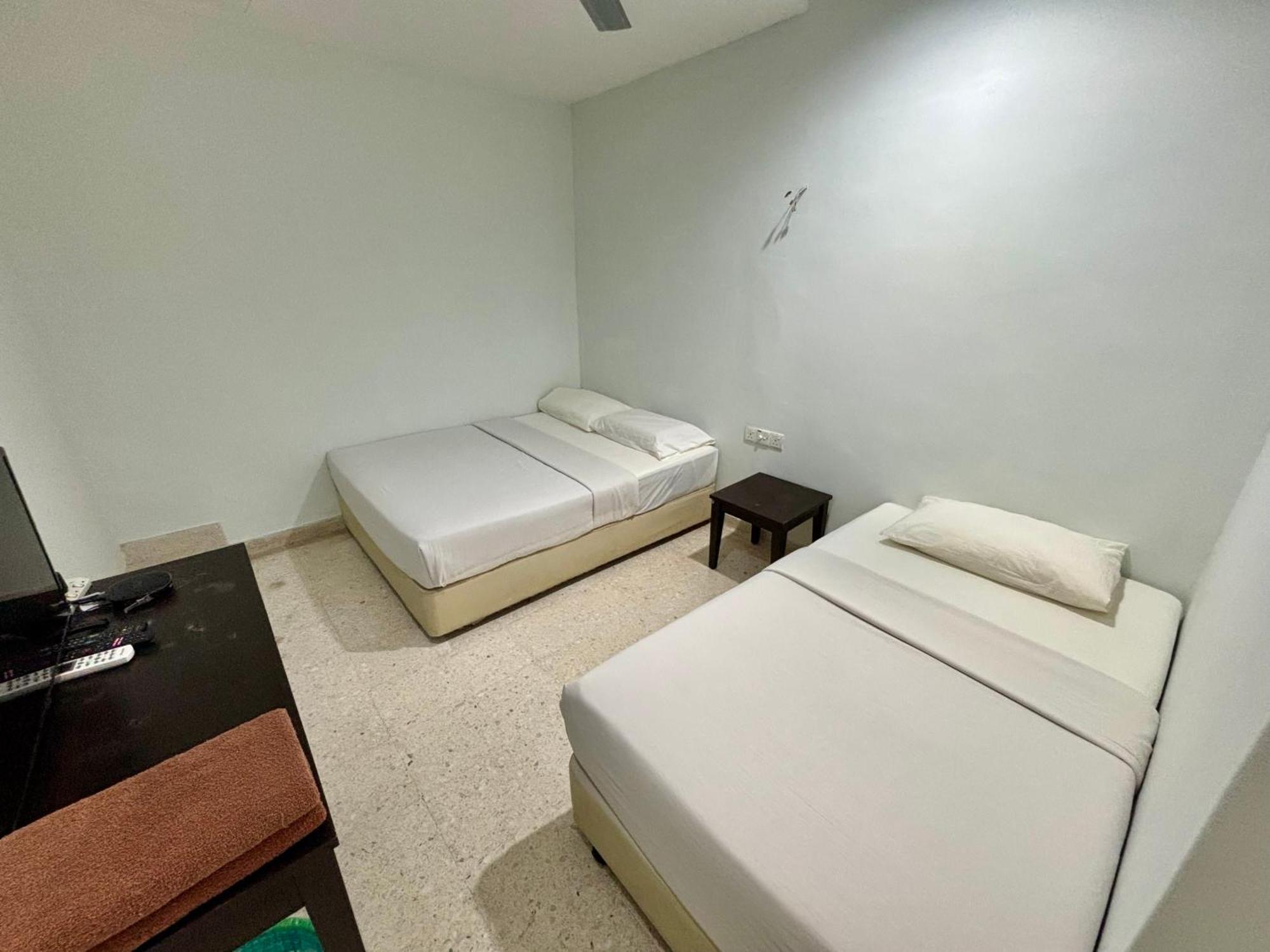 Meng Meng Guesthouse Куантан Екстериор снимка