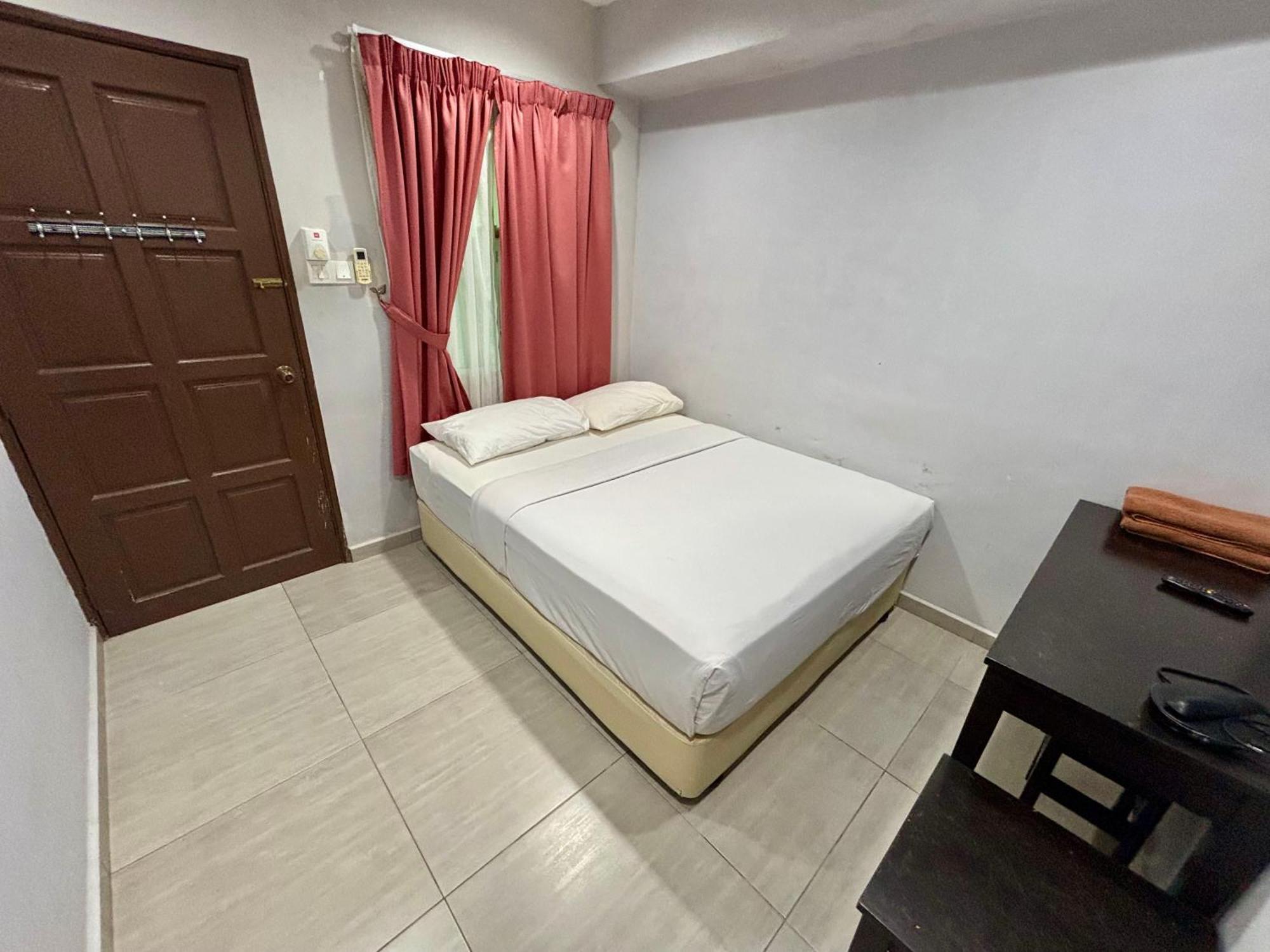 Meng Meng Guesthouse Куантан Екстериор снимка