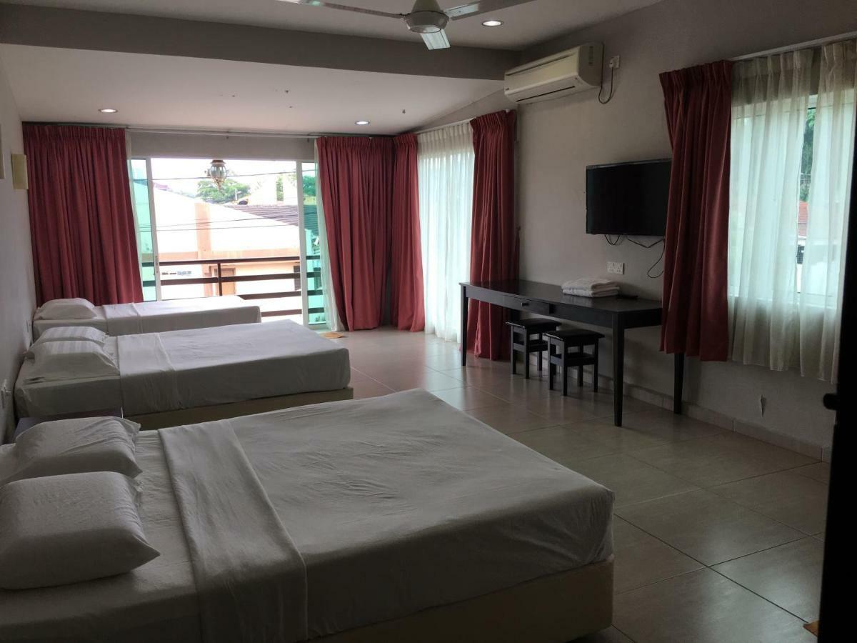 Meng Meng Guesthouse Куантан Екстериор снимка